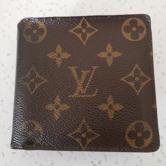 Louis Vuitton Other - Louis Vuitton Wallet